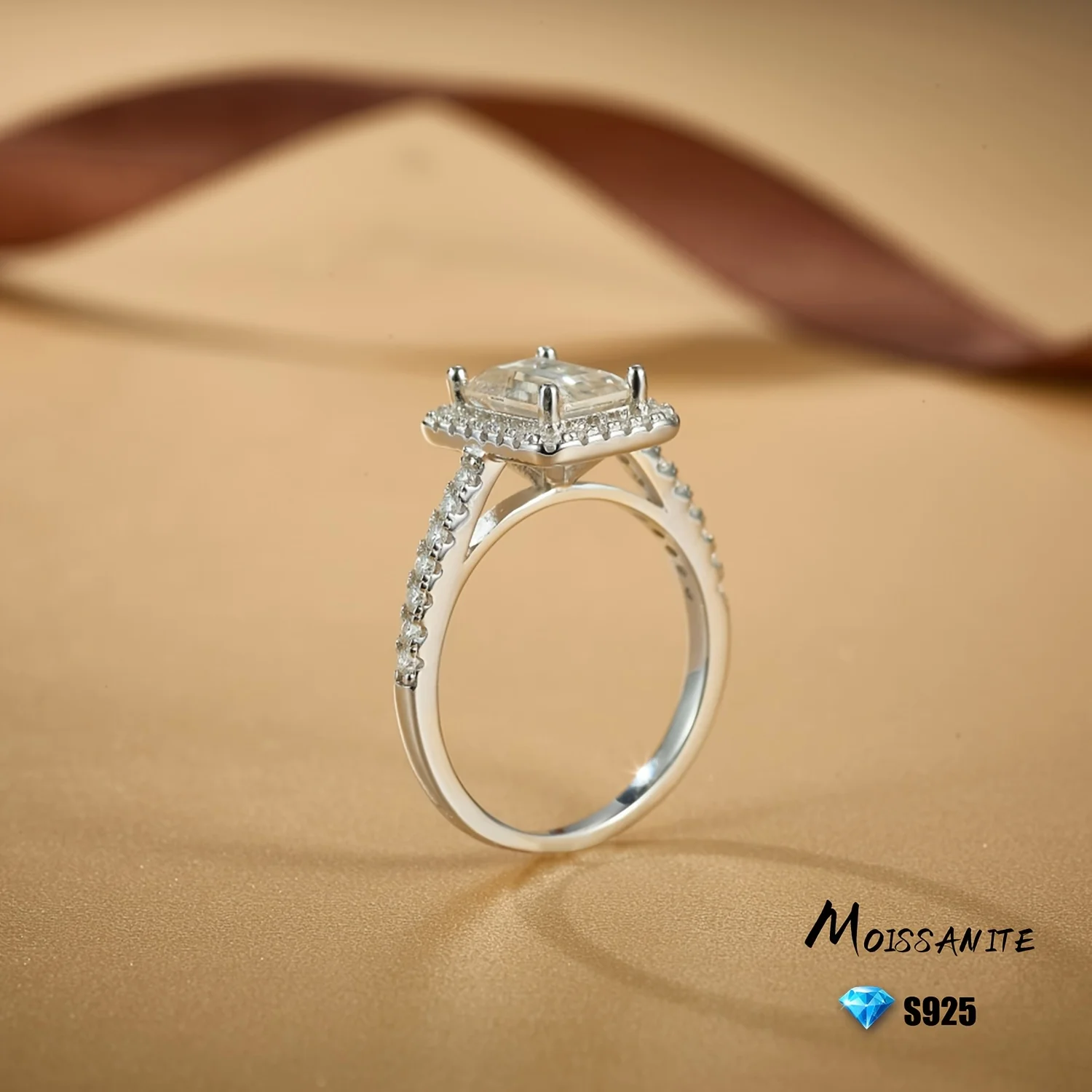 

Новое поступление, кольцо из стерлингового серебра 925 пробы с муассанитом, 2 карата, Halo, изумрудной огранки для женщин, обручальное кольцо с муассанитом для девочек