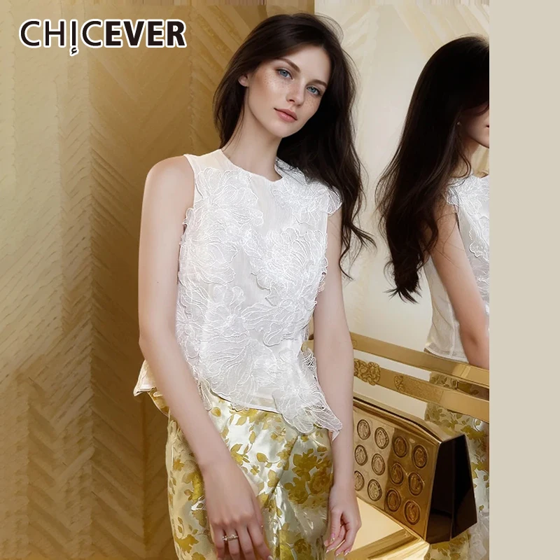 

CHICEVER Solid Embroidery Vests For Women Round Neck Sleeveless Patchwork Lace Temperament Loose Vest Female Fashion Clothing