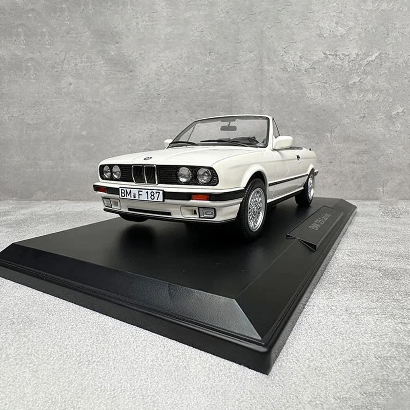 NOREV 1:18 Scale 325i Cabriolet 1991 Resin Car Model Collection Ornaments