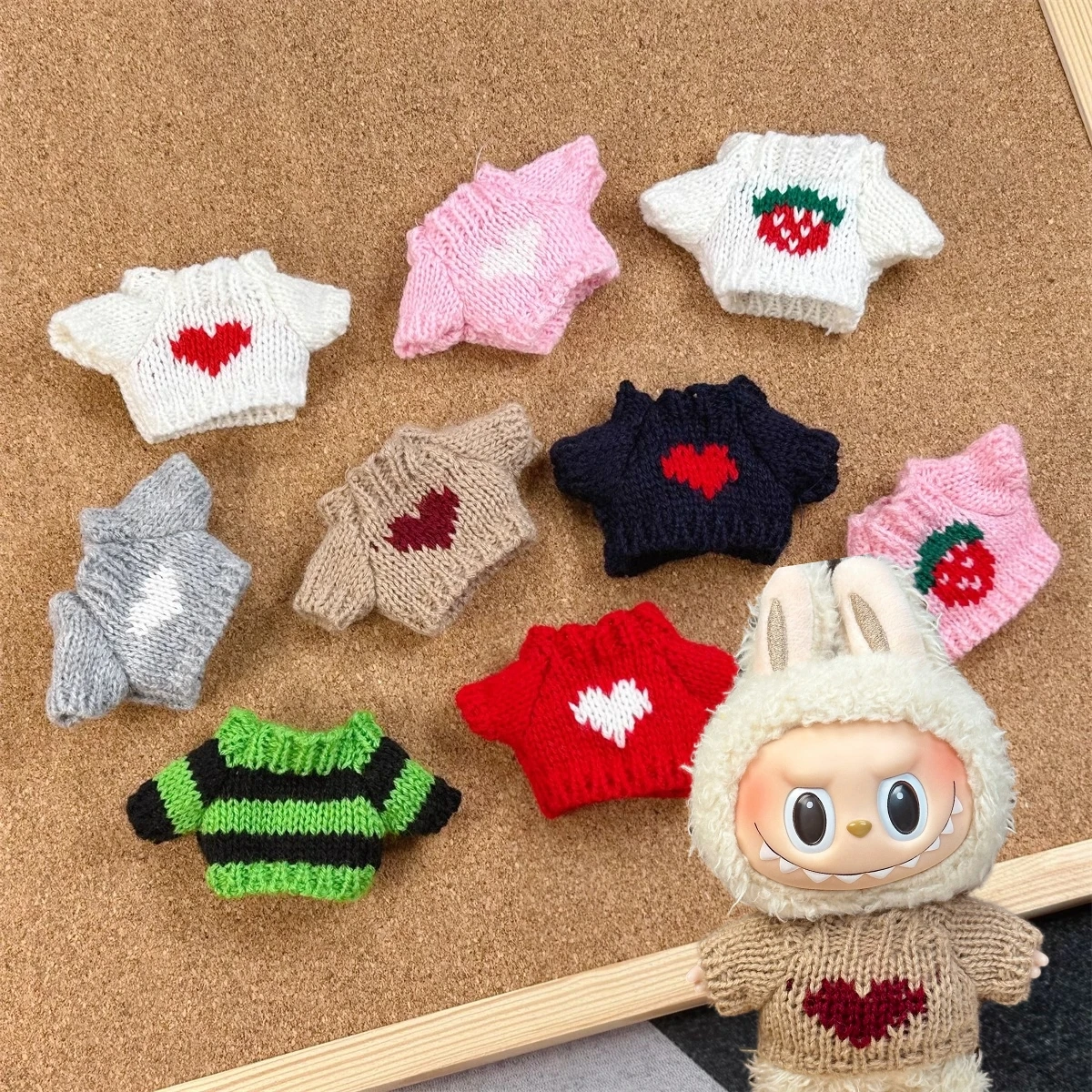 Doll Clothes Outfit Accessories For Korea Kpop EXO 17cm Labubu V2 V1 Winter Strawberry Love Sweater Anti freeze Kid Toy Gift