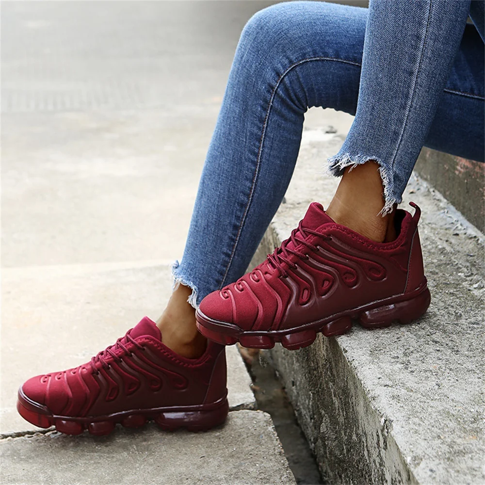 Spring Women's Sneakers 2024 New Fashion Ladies Lace Up Casual Vulcanized Shoes 35-43 Large-Sized Outdoor Running Sport Shoes