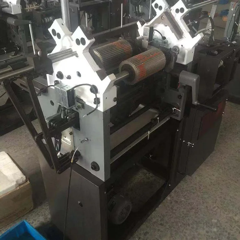 Automatic labor insurance glove knitting machine, bleached glove knitting sewing machine, glove machine