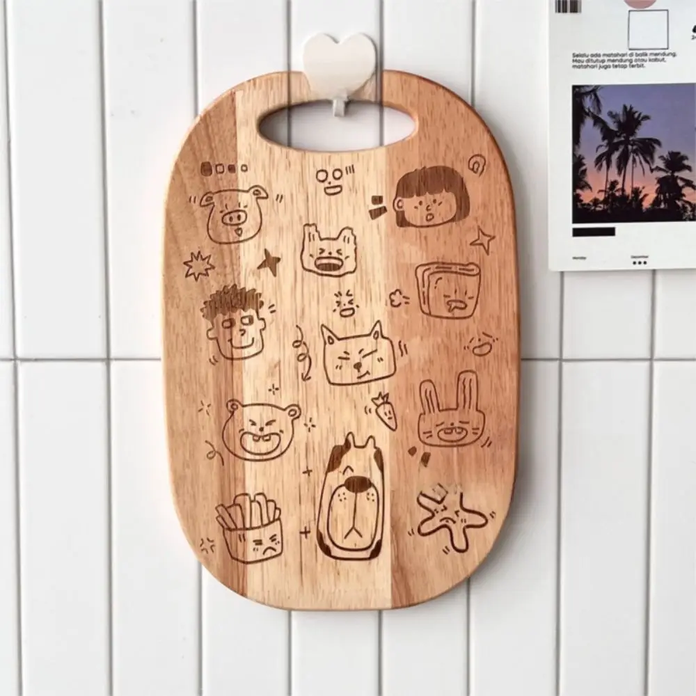 

Multipurpose Carved Wooden Chopping Board Irregular Shape Cartoon Pattern Chopping Block Hangable Breadboard Photo Props