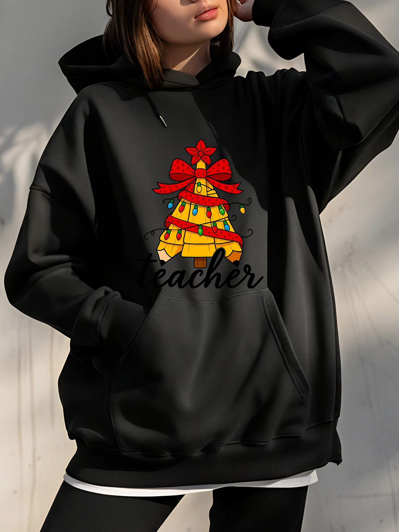 

Толстовка с принтом «Рождественская елка» с текстом учителя и праздничными деталями для женщин, повседневная одежда, праздничный наряд
