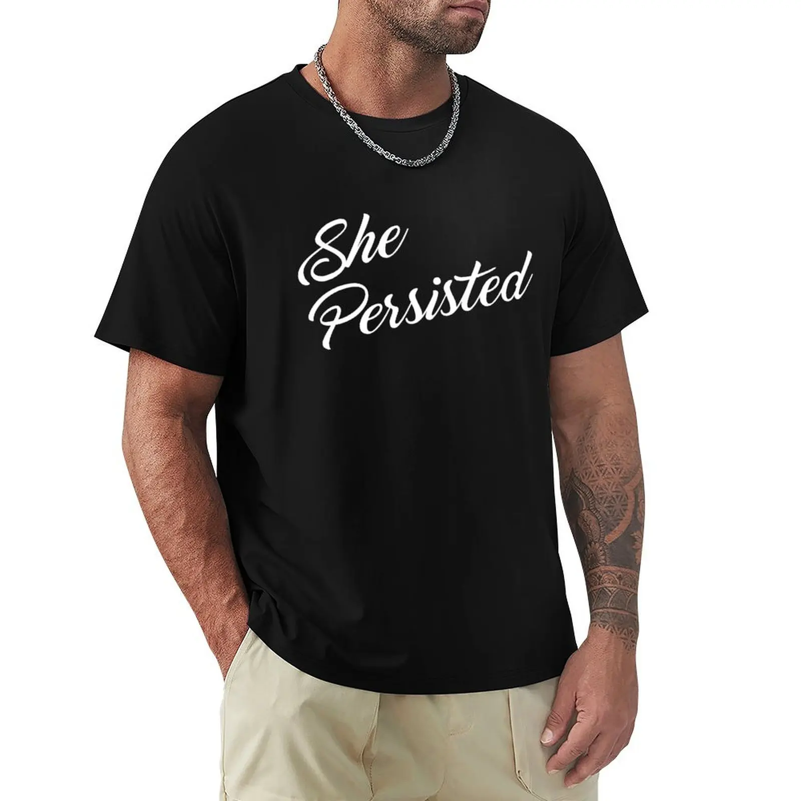 T-shirt She Persisted avec imprimé simple