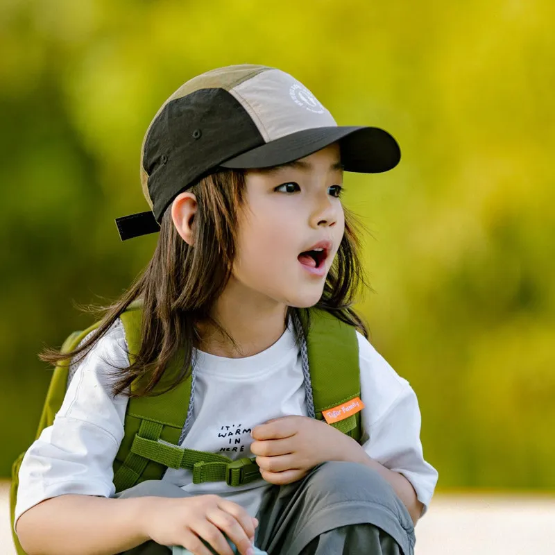 Sommerliche Eltern-Kind-Baseballkappe mit Farbblöcken, schnelltrocknend, atmungsaktiv, Sonnenschutz, Schirmmütze für Jungen und Mädchen, Outdoor-Reisen – Detail 4