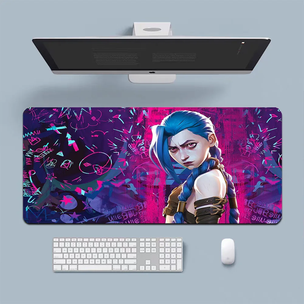 

1pc, Modern Classic Gaming Goddess J-Jinx S Pattern Mouse Pad, Cool Mechanical Keyboard Mat, 30x60cm/30x70cm/30x80cm/40x90cm Mul