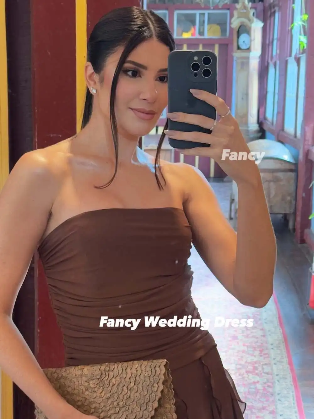 Elegancka, wytworna brązowa suknia wieczorowa bez ramiączek, fason A, inspirowana stylem Arabii Saudyjskiej, damska suknia balowa, plisy na plecach, gorset, możliwość personalizacji.