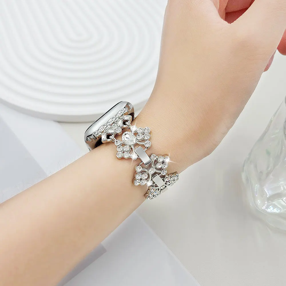 Metal Strap for Apple Watch Band Luxury Diamond Flower Bracelet Chain for Iwatch98765SE Ultra40 41 44 45 46 49mm Women Wrist