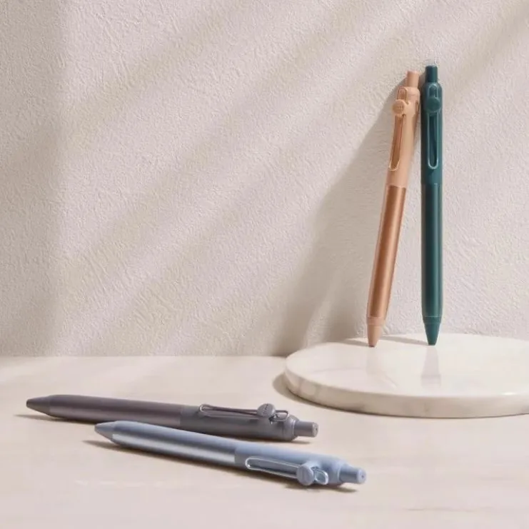 اليابان UNI Zento المعادن طبعة محدودة هلام القلم التصميم المغناطيسي-شبه معدنية 0.38/0.5 مللي متر القرطاسية المدرسية الصحافة أقلام حبر جاف