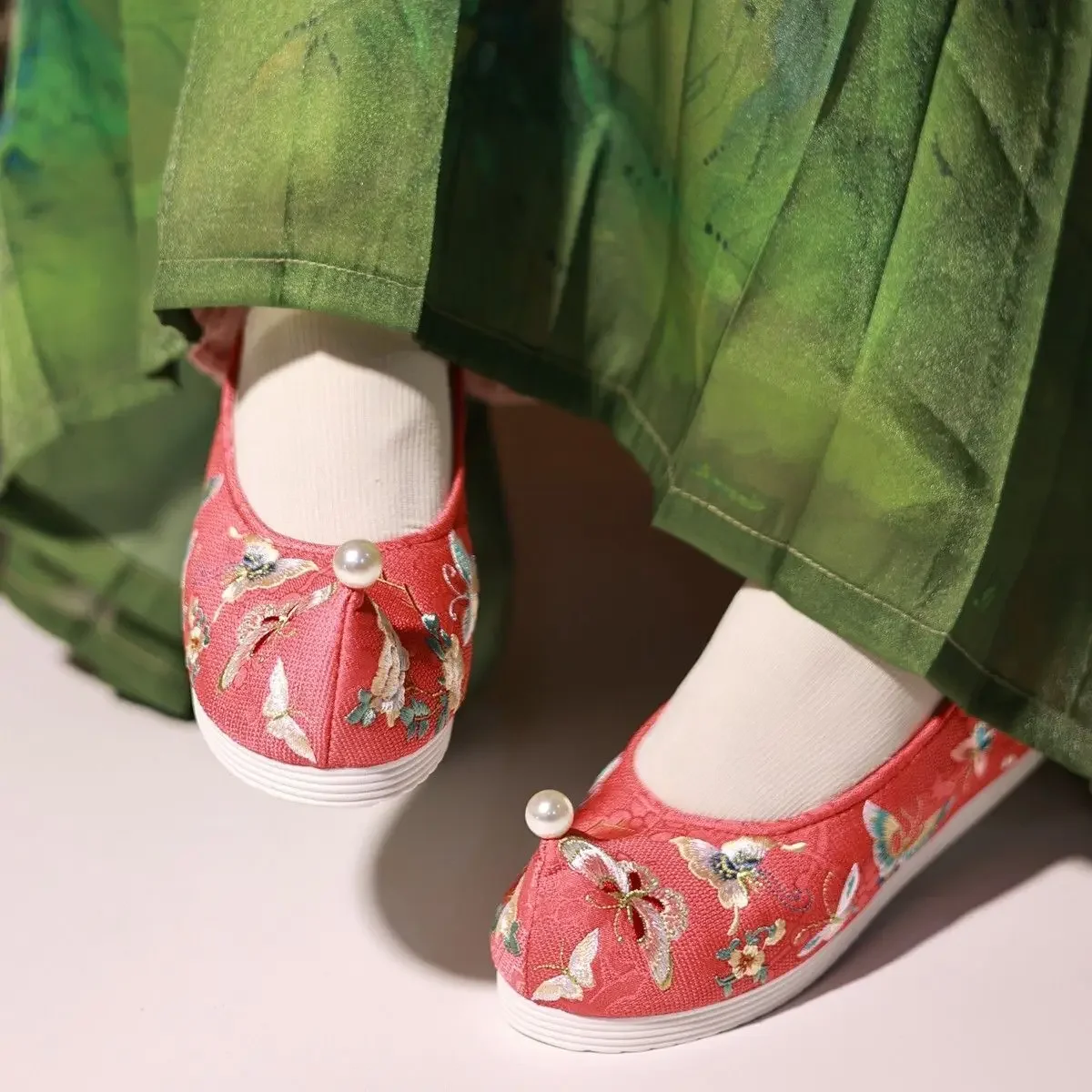

Туфли Han для увеличения роста с бантом, туфли Hanfu с внутренней высотой, подняты свода стопы, тканевые туфли с вышивкой, туфли на плоской подошве