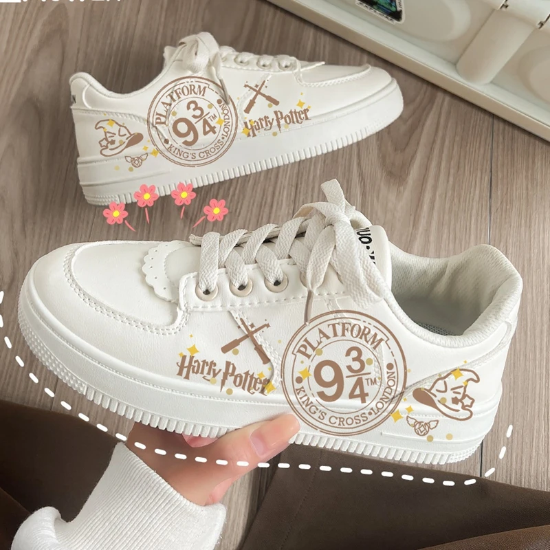 2024 New Harry Co-branded Board Shoes Potter Graffiti Girl Breathable Shoes Student Spring Summer Versatile Little White Shoes