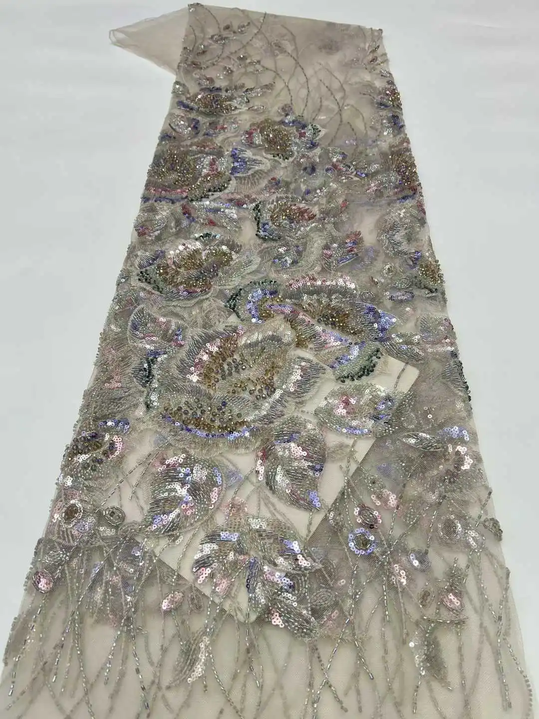 ผ้าลูกไม้ตาข่ายฝรั่งเศสประดับเลื่อมและลูกปัดคุณภาพสูงจากไนจีเรีย สำหรับชุดราตรีสตรี ปี 2026