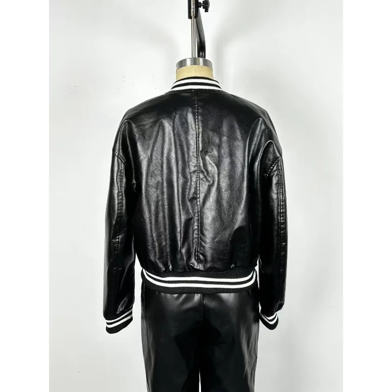 Lässige Damenjacke, Herbst 2022, neue modische und vielseitige Streetwear-Baseball-Pu-Leder-Langarmmäntel für Damen