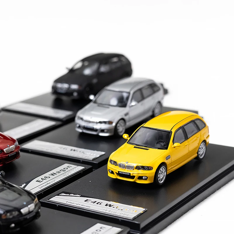 

Diecast 1/64 Scale E46 Wagon Simulation Alloy Car Model Static Display Collectible Toy Gift Souvenir Decoration
