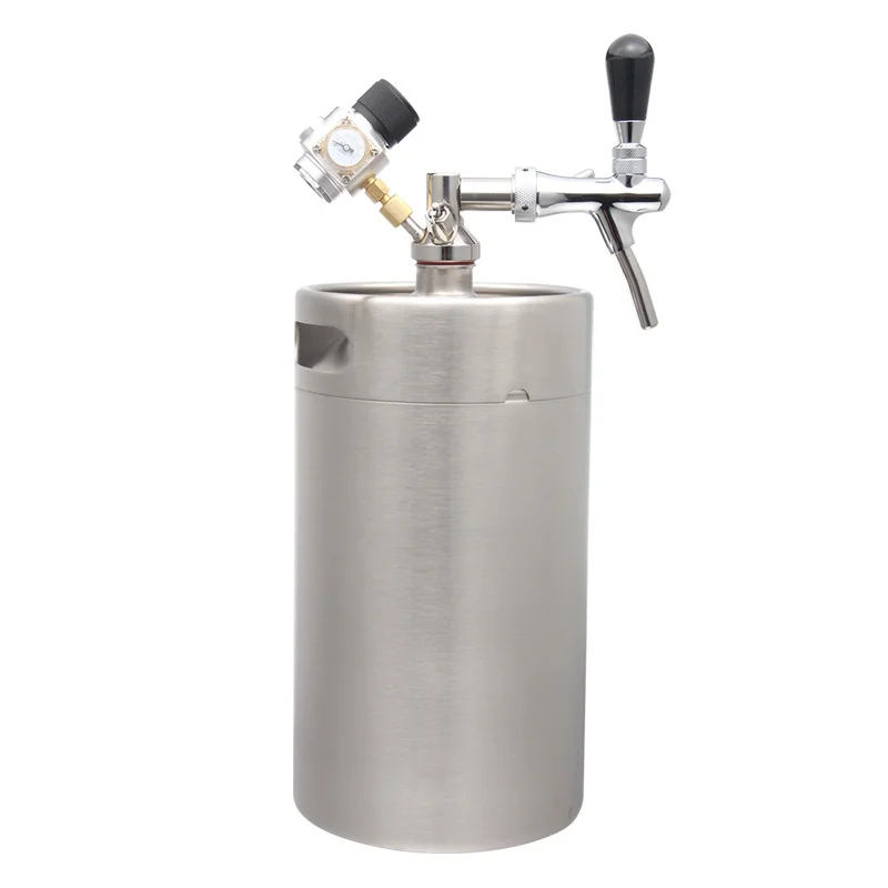 New 3.6L Beer Keg, 304 Stainless Steel Homebrew Pressure Barrel with CO2 Charger for Home Party, Pub, Club Use