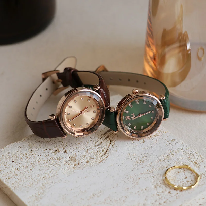 Women'S Simple And Luxurious Watch, 2026 New Model, Small Dial Leather Strap Ladies' Wristwatch, High-Quality Women'S Watch