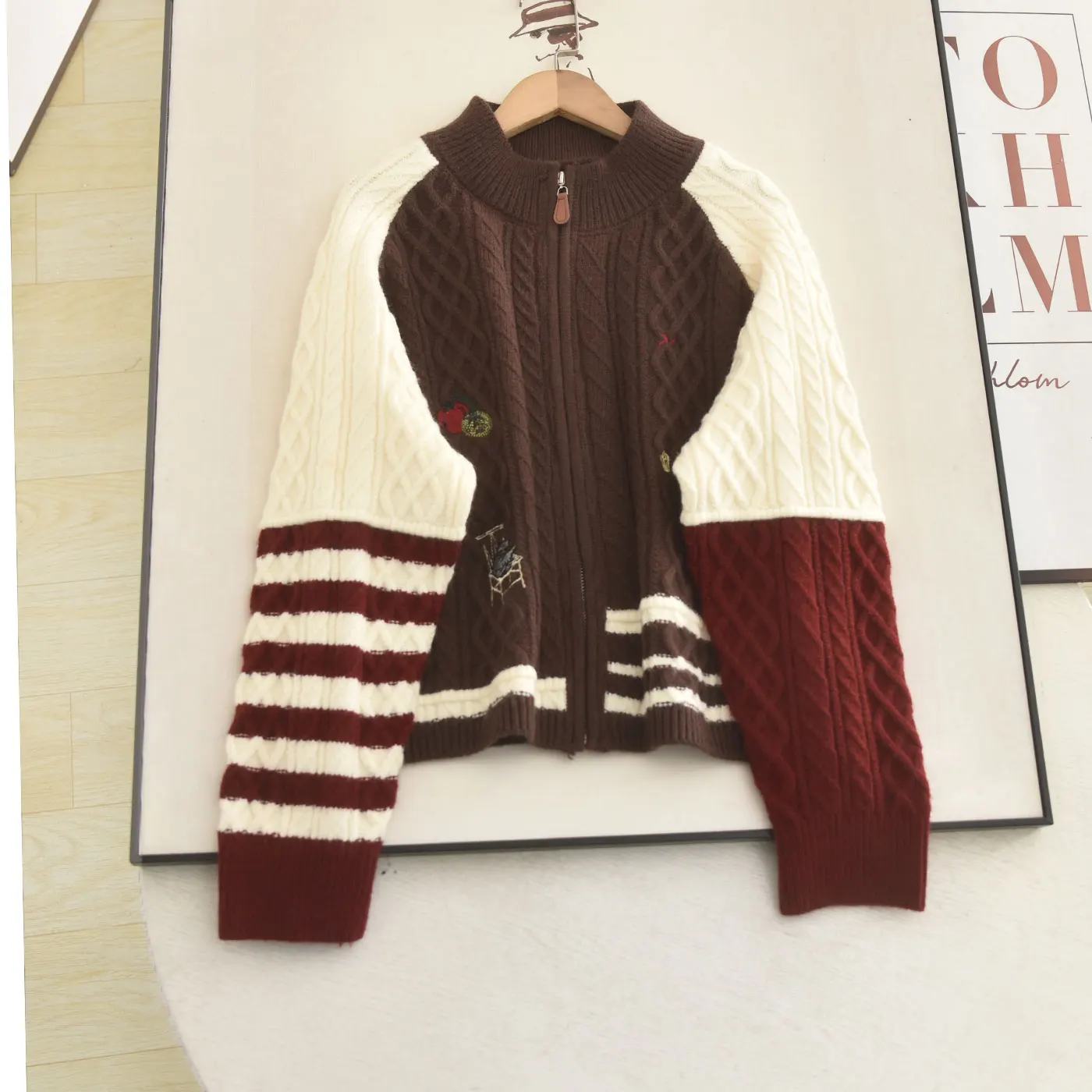 Vintage Cream Burgundy Color Block Knit Zip Cardigan For Women Cute Embroidery Cable Cropped Sweater Jacket Casual Warm Inner