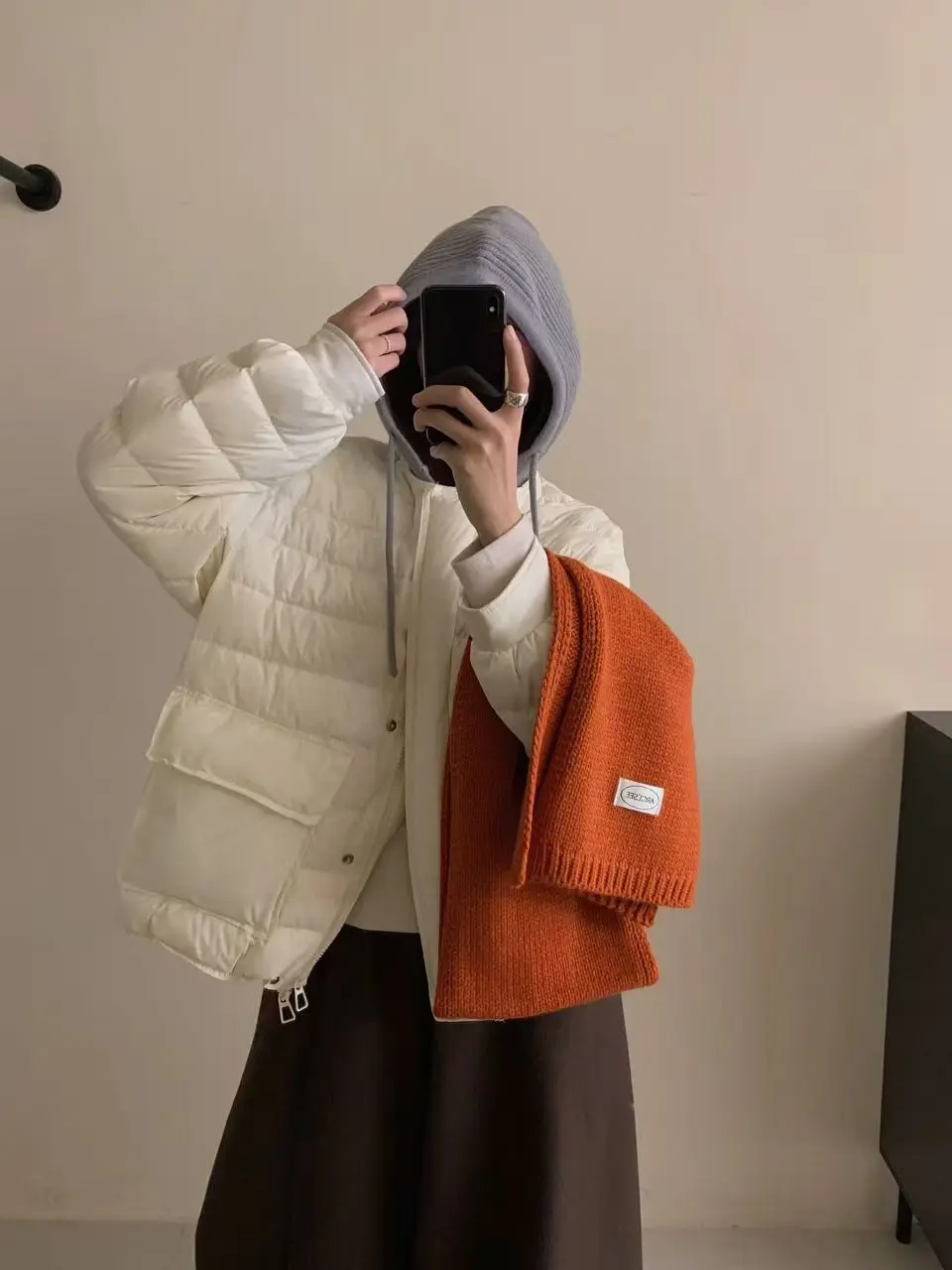 XF765 الخريف/الشتاء 25 الملابس النسائية الجديدة الكورية محبوك مقنعين أسفل سترة تصميم الشعور الصغيرة الأبيض بطة أسفل معطف #1