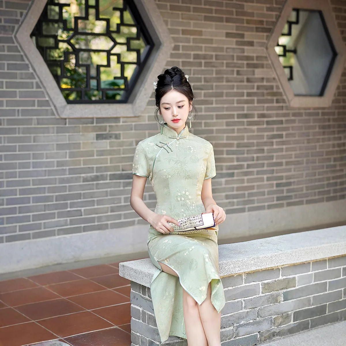Women Evening Dress Chinese National Style Floral Printing Stand Collar Short Sleeves High Side Split Chinese Buttons Cheongsam