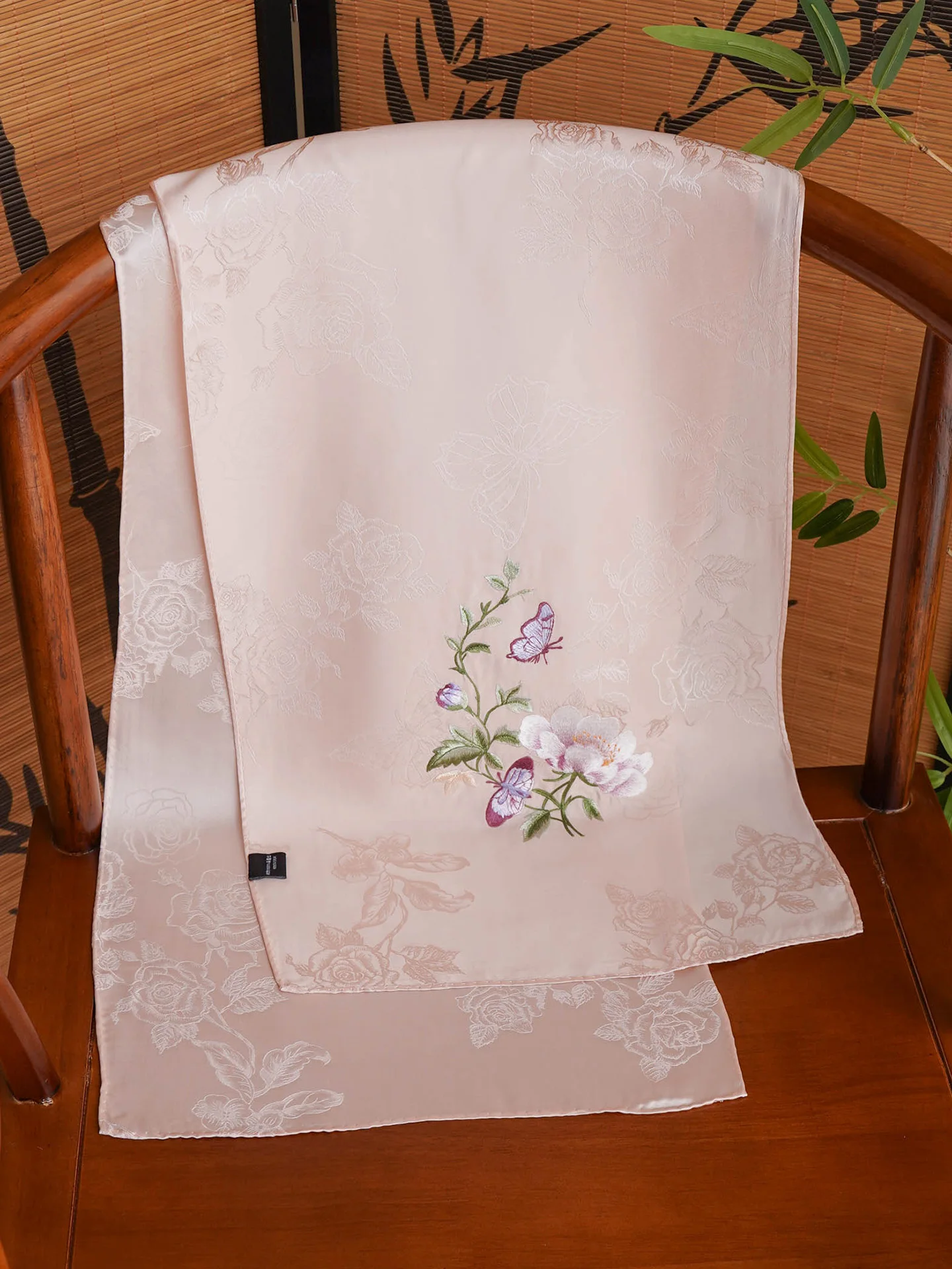 nueva-bufanda-china-de-seda-sle-bufanda-larga-bordada-con-patron-floral-elegancia-antigua-envoltura-versatil-para-mama-regalo-de-primavera-y-otono