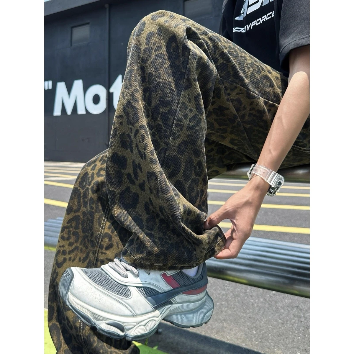 

Джинсы в стиле ретро американского бренда с леопардовым узором, свободные прямые брюки длиной до пола, повседневные брюки для мужчин и женщин, уличные брюки