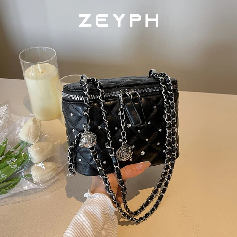 

Zeyph Diamond Double Zipper Women s Medium Small Square Bag Temperament Pu Material Handbag