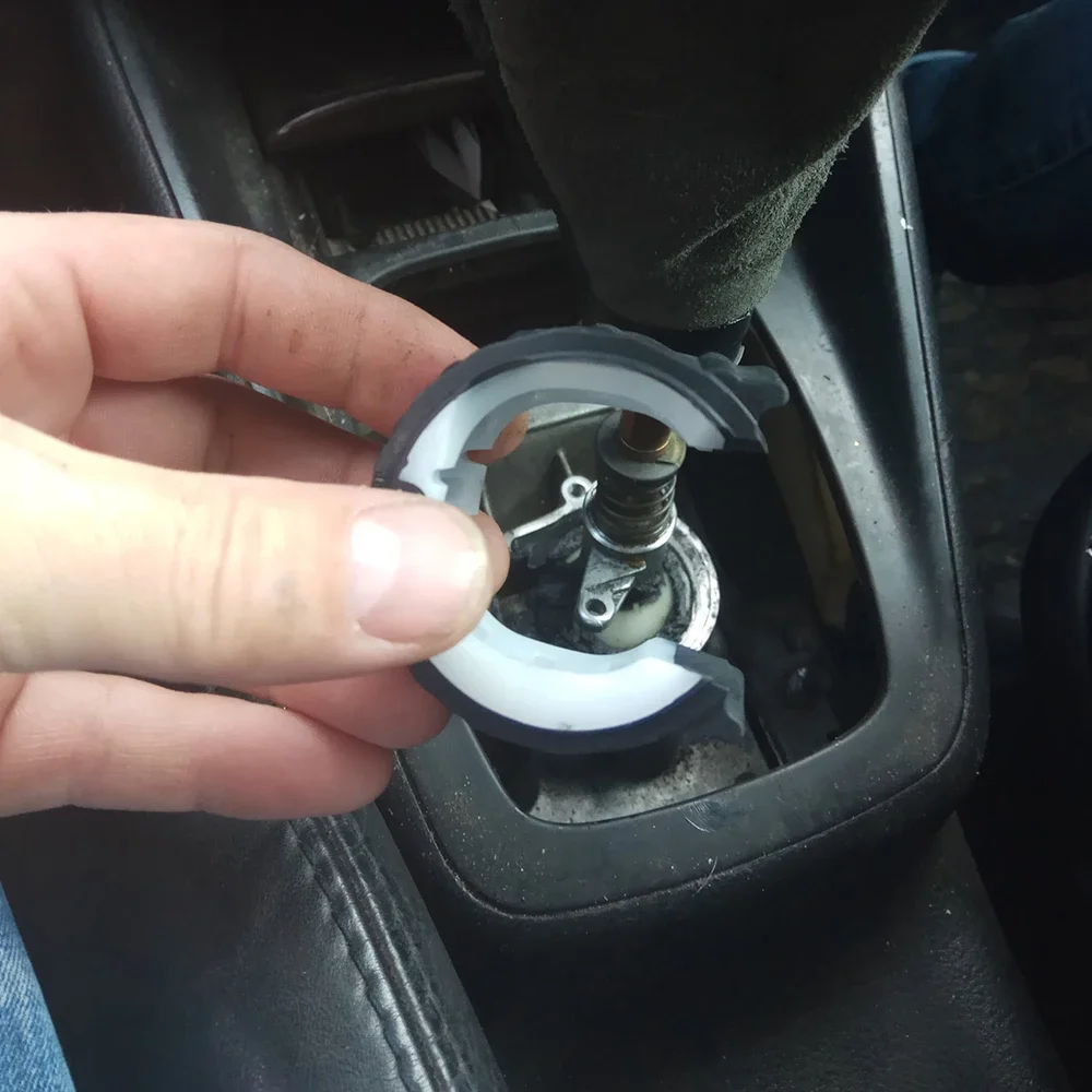 Manual Shifter Bearing Shell Gearstick Lever Rod Damping Linkage Pivot Bush Insulator Ball Uper For Audi A2 8Z A3 8L 8P TT 8J view 4