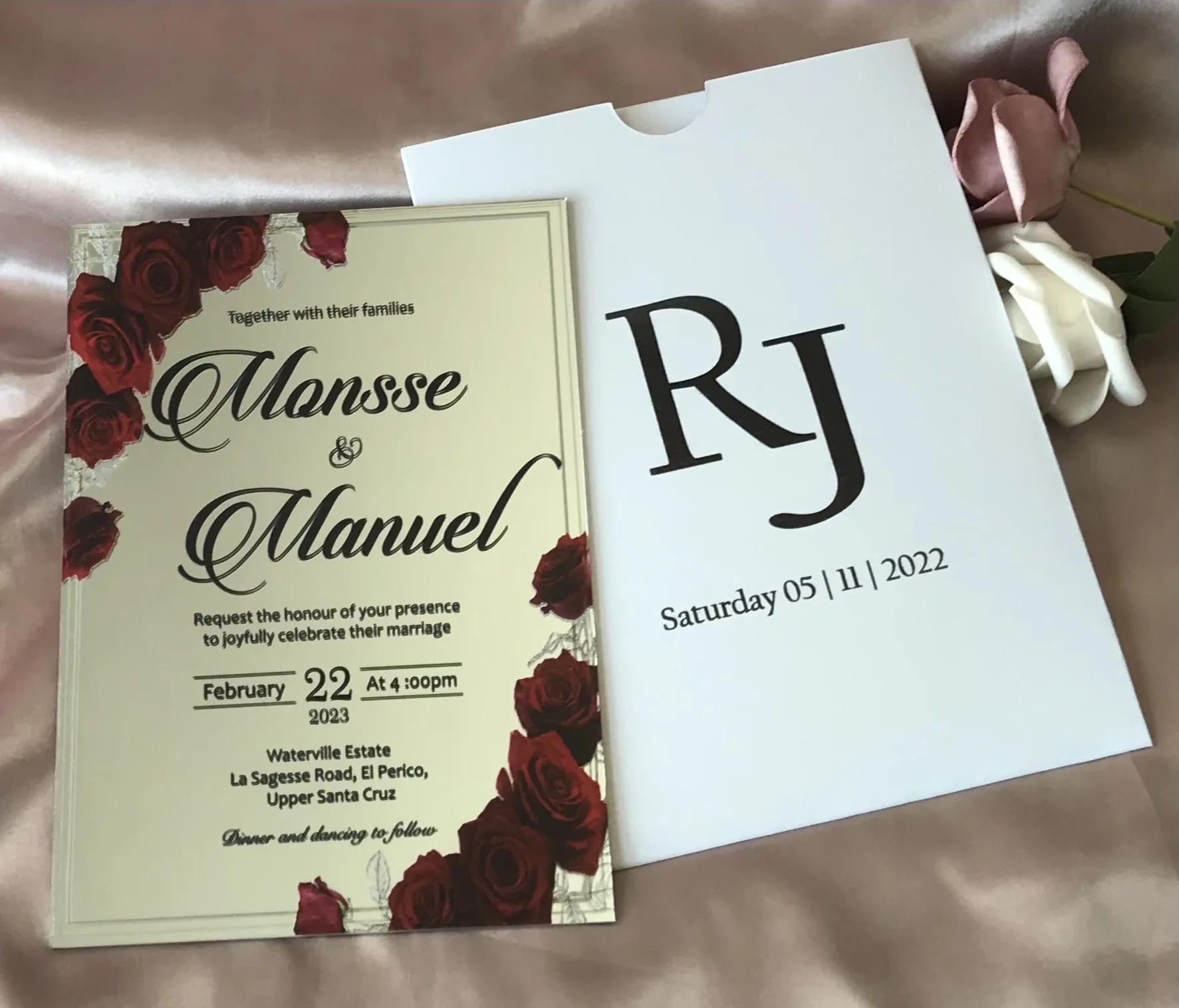 

Acrylic Wedding Invitation,Custom 10pcs Mirror Silver Acrylic Invitation,Pocket Envelope,Red Rose Quinceanera Invitation,Decor