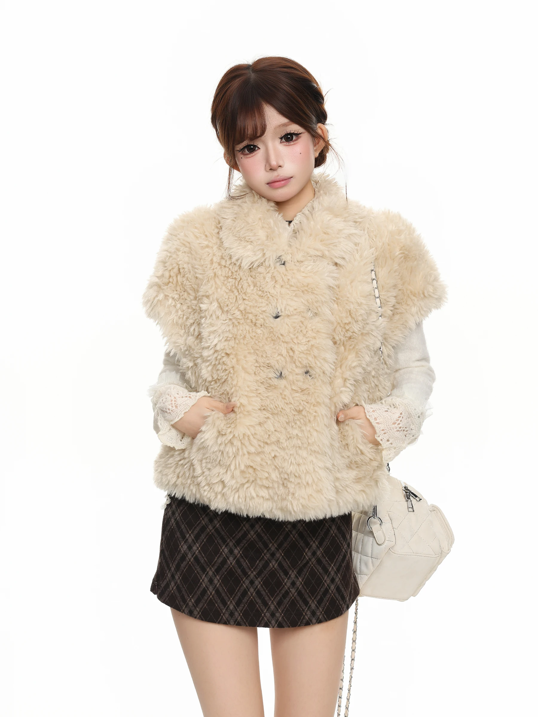 Eco-Friendly Fur And Leather Vest Women's Autumn Winter Warmth Outerwear Short Sleeve Standard Fit Straight Hem Double Button