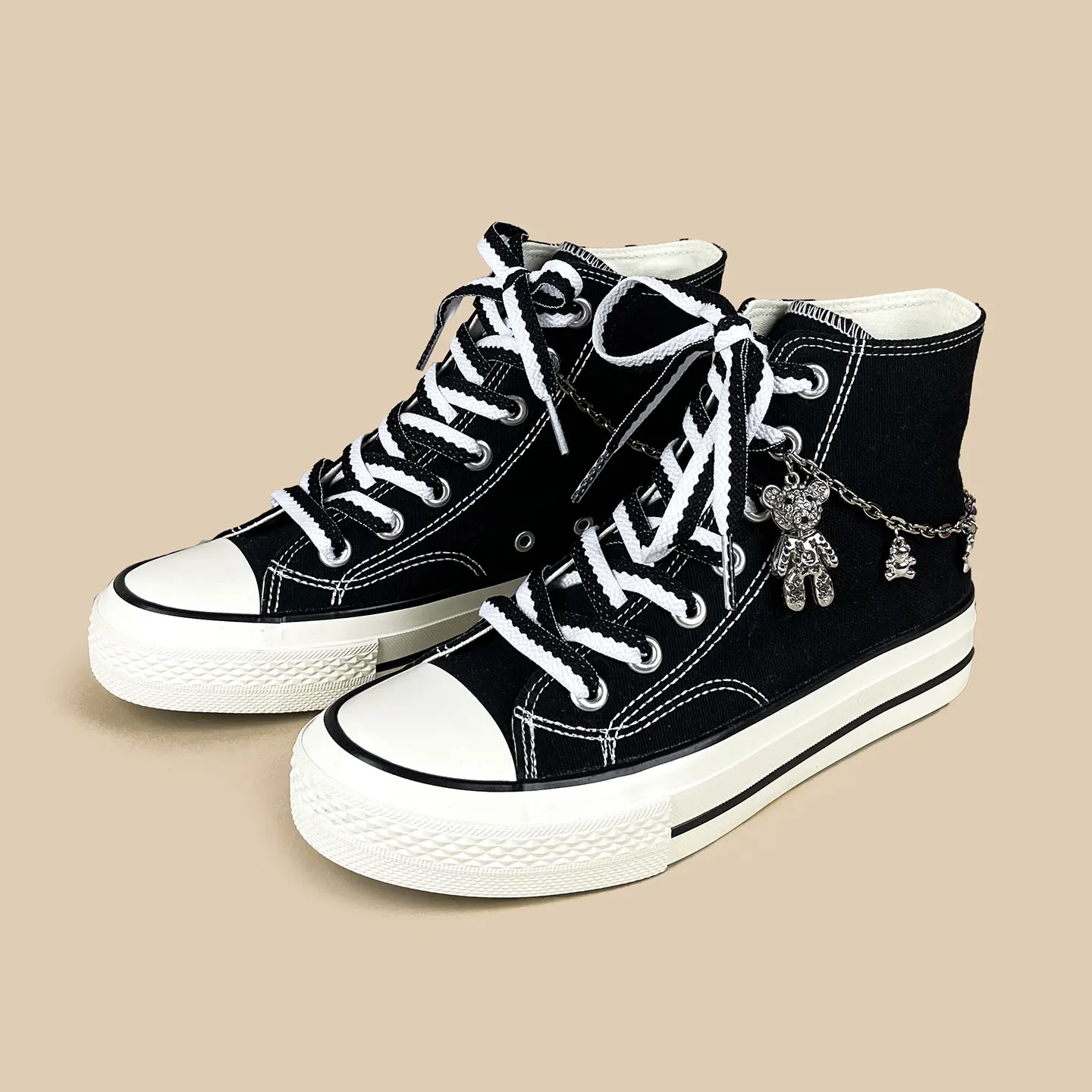 Amy and Michael Kawaii Bear Charms Women Sneakers Cute Girls Students High Top Casual Canvas Shoes Fashion Teens Skate Shoes
