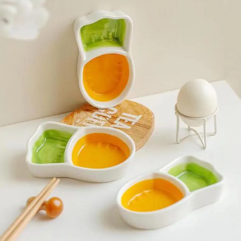 Porcelain Cute Carrot Seasoning Dish Twp Grid Soy Sauce Ketchup Dish Dinner Plate Table Decor Kitchen Tableware