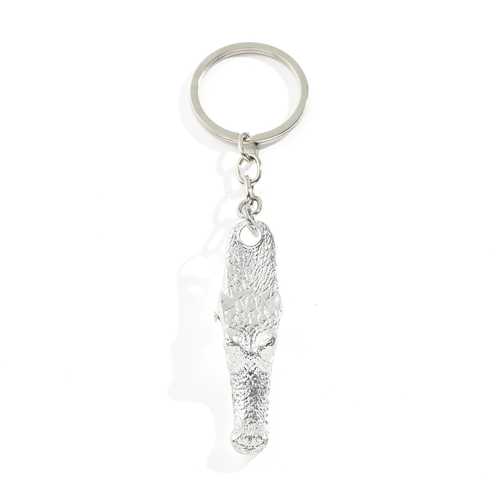 Retro crocodile shaped keychain, a heartwarming little gift with a simple metallic feel for friends.