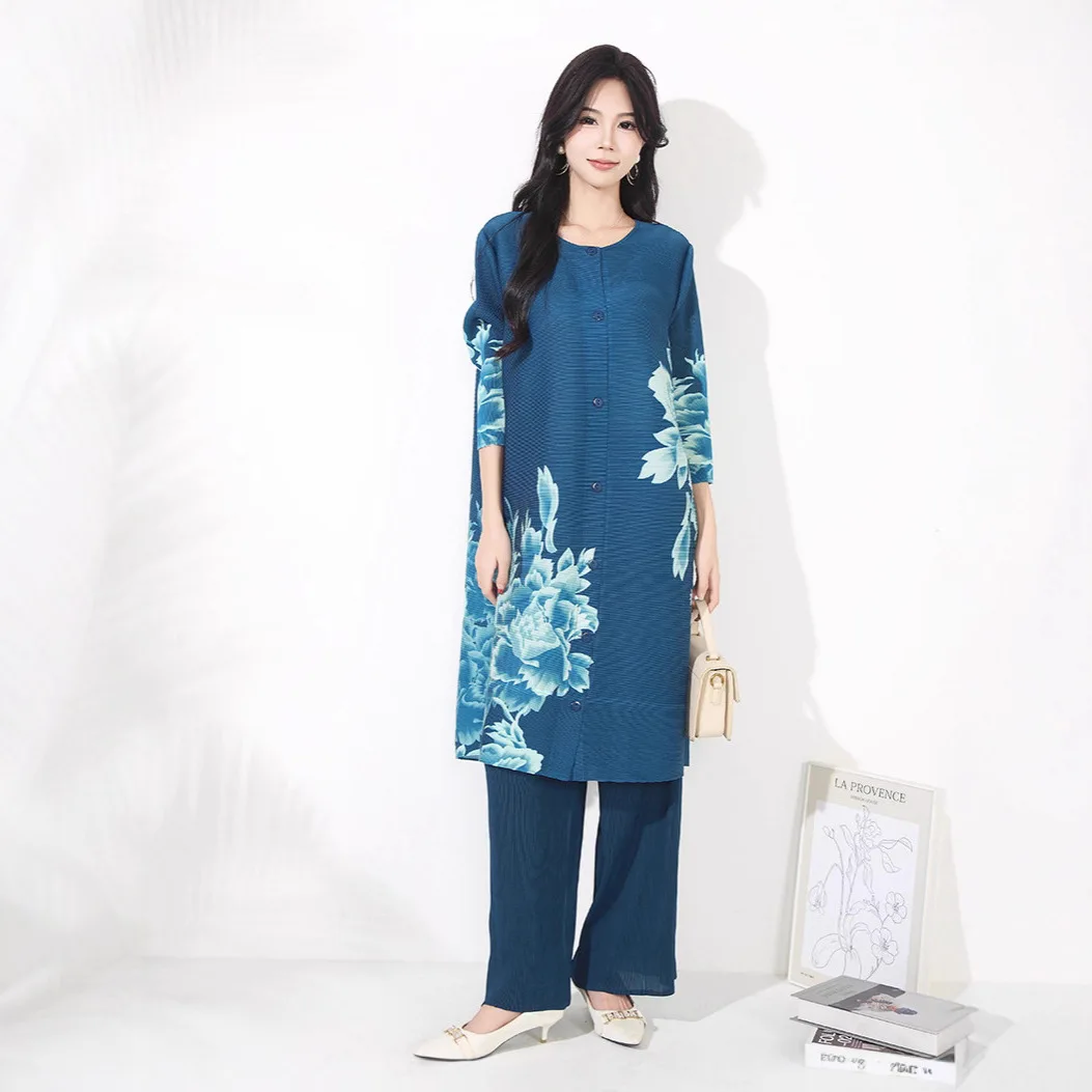 

MIYAKE темпераментный модный комплект со складками под давлением, осень 2021, новый топ средней длины с круглым вырезом и принтом, широкие брюки, комплект из двух предметов