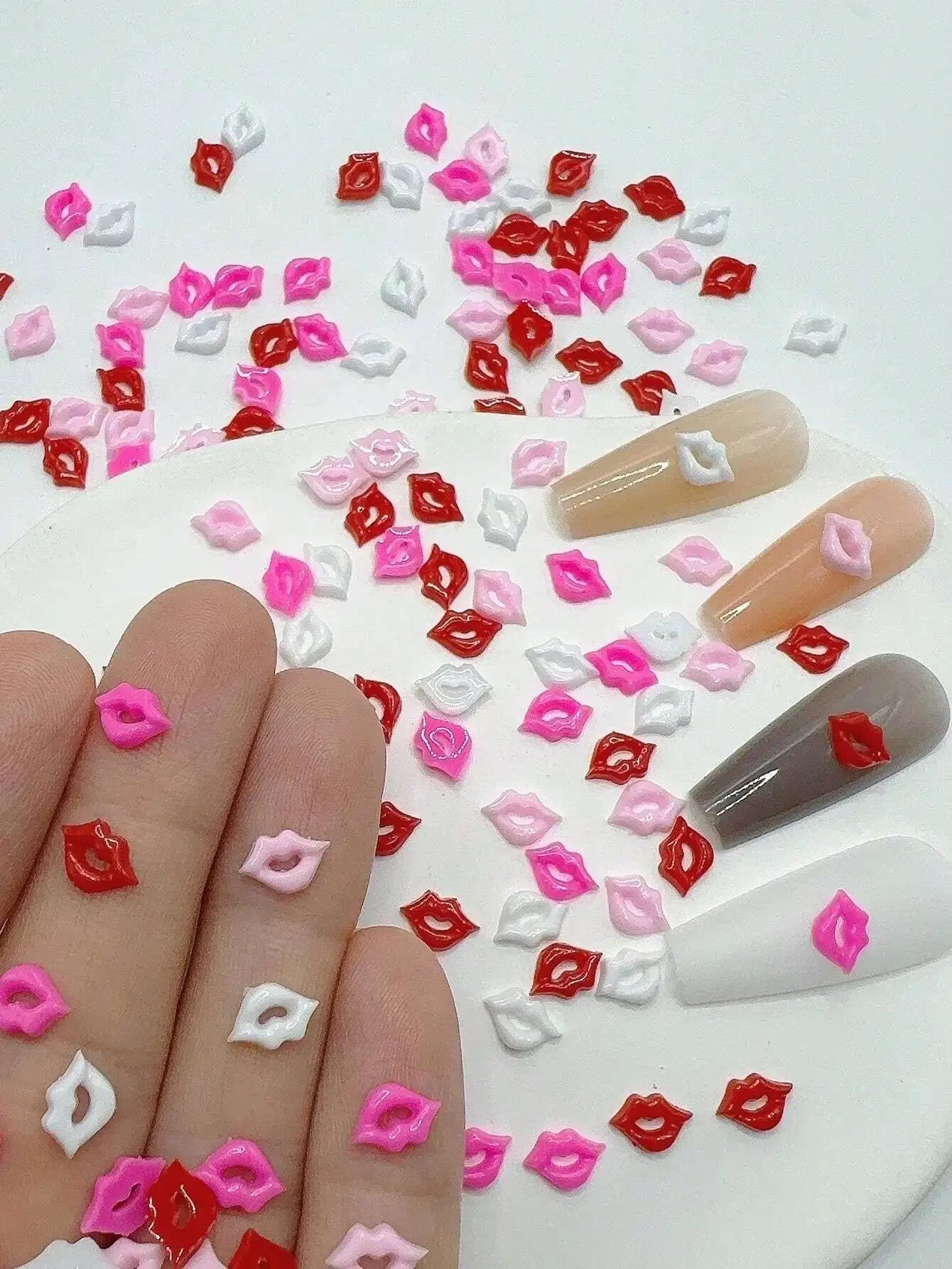 

200pcs 5.5-8.5mm Cute Mini Kawaii DIY Candy Sweet Lip Resin Flat Back Cabochon Gems, Women Nail Art Slices Decor, Nail Jewelry Accessories, Nail Supplies, Nail Gems Nails
