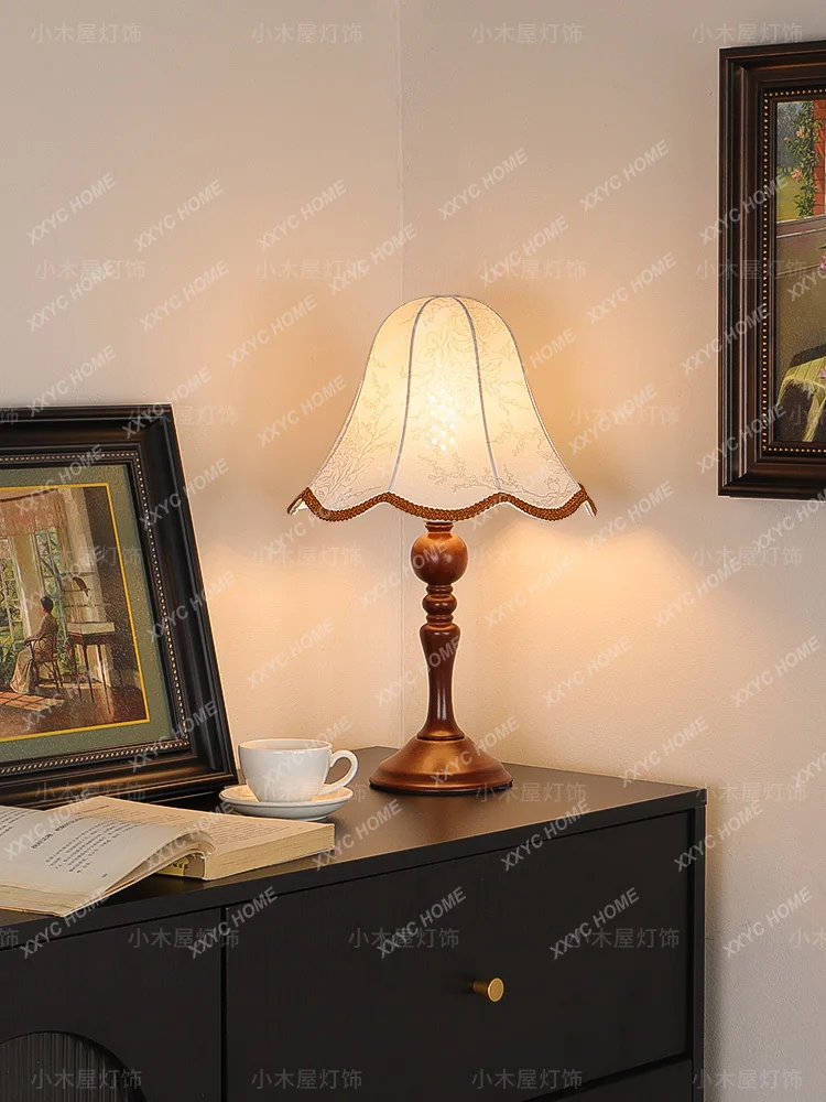 

American retro desk lamp bedroom bedside lamp