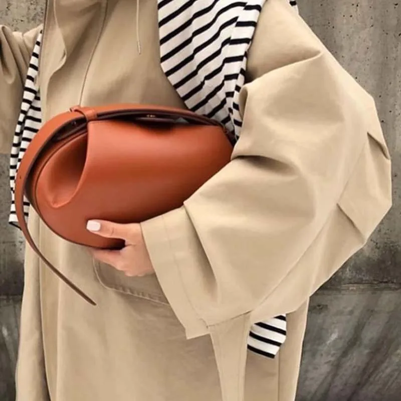 Casual Stereo Crossbody Bag Women's All-match Vintage Underarm Small Round Bag Pleated Leather Cute Purses Handbag