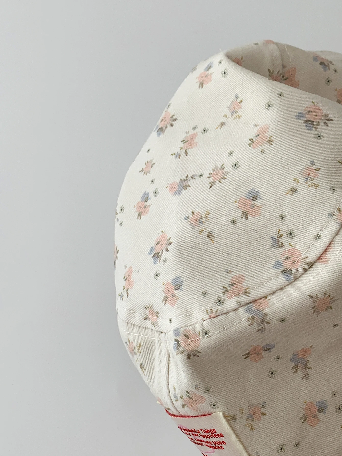 Small Fresh,Sweet Floral Fisherman Hat Thin Pastoral Style Frayed Sunshade Basin Hat Versatile Hat for Taking Photos and Travel