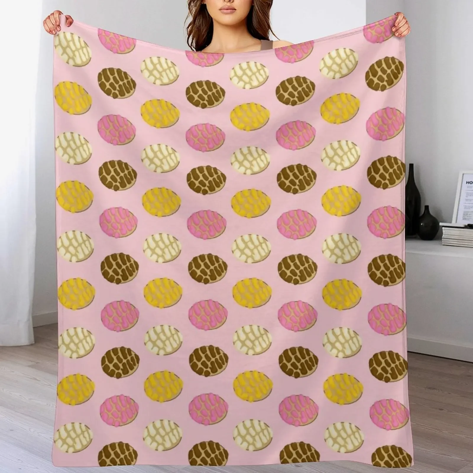 

Latino Concha Mexican Bread Pan Dulce Pink Throw Blanket for winter Flannel Plaid on the sofa Camping Blankets