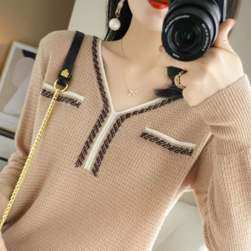 Commute Casual V-Neck Knitted Sweaters Autumn Winter Female Clothing Basic Fashion Solid Color Bright Line Decoration Jumpers