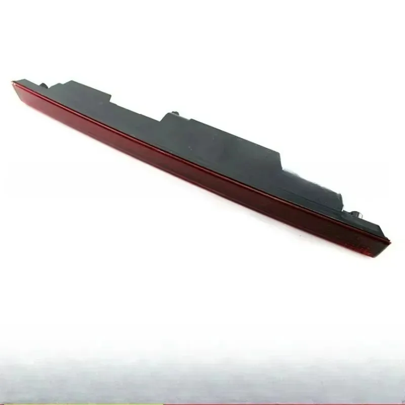 

1pcs Red Third Third Brake Light Central High Mounted Automatic Alloy Light Dimmed Red L for Renault Clio II MK2 1998-2005 Car