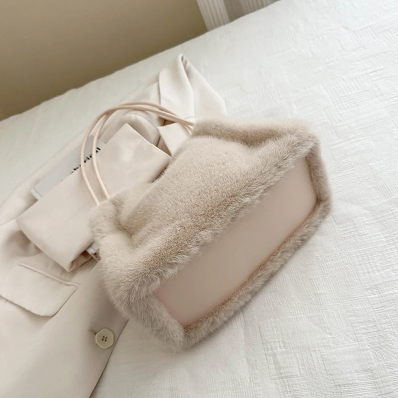 New Plush Bag Women's Plush Bag Versatile Plush Crossbody Fashion Korean Edition Single Casual Shoulder Tote Bag image 6
