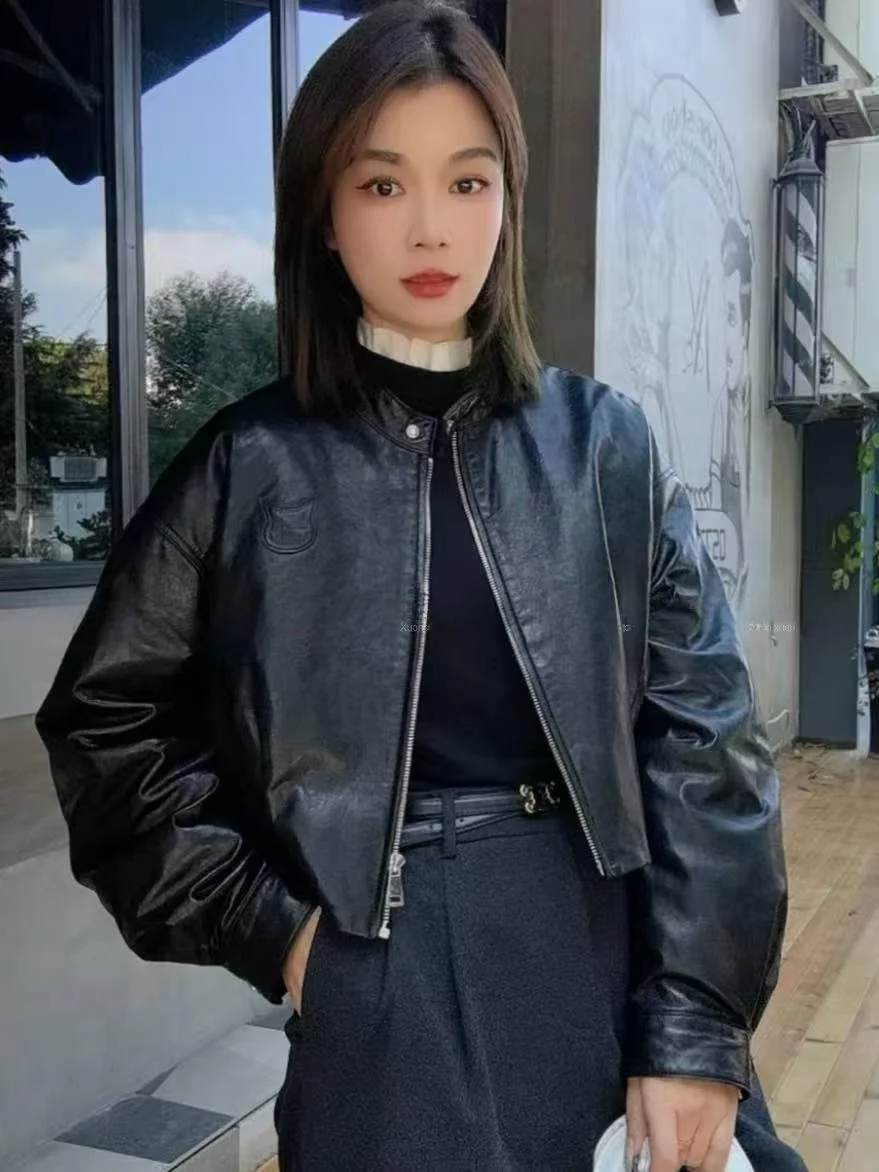 

2025 New Sle Women's Leather Biker Jaet ort Slim Fit Zipper Closure eepskin Coat Faionable Streetwear