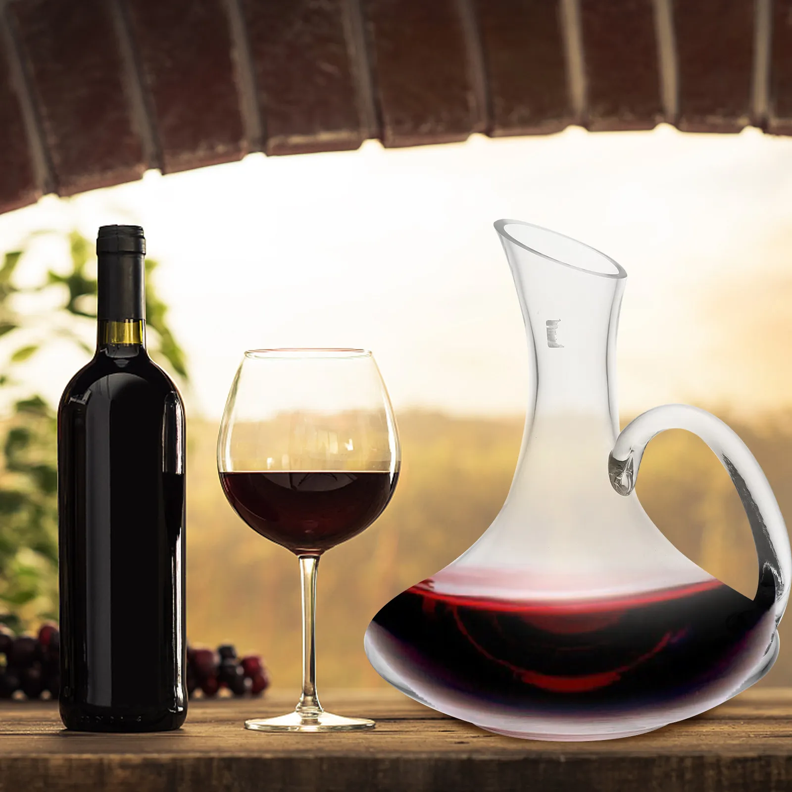 

1 шт. стеклянный графин для вина объемом 1500 мл, прозрачный, с гладкой поверхностью, легко моется, с ручкой, идеальный подарок для любителей вина, для дома