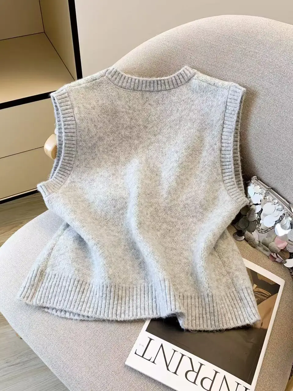 Koreańska sweterka z okrągłym dekoltem, damska, wczesnowiosenna, nowa dzianinowa bluzka z kwiatowym haftem 3D, uniwersalna, do pracy, swobodna...