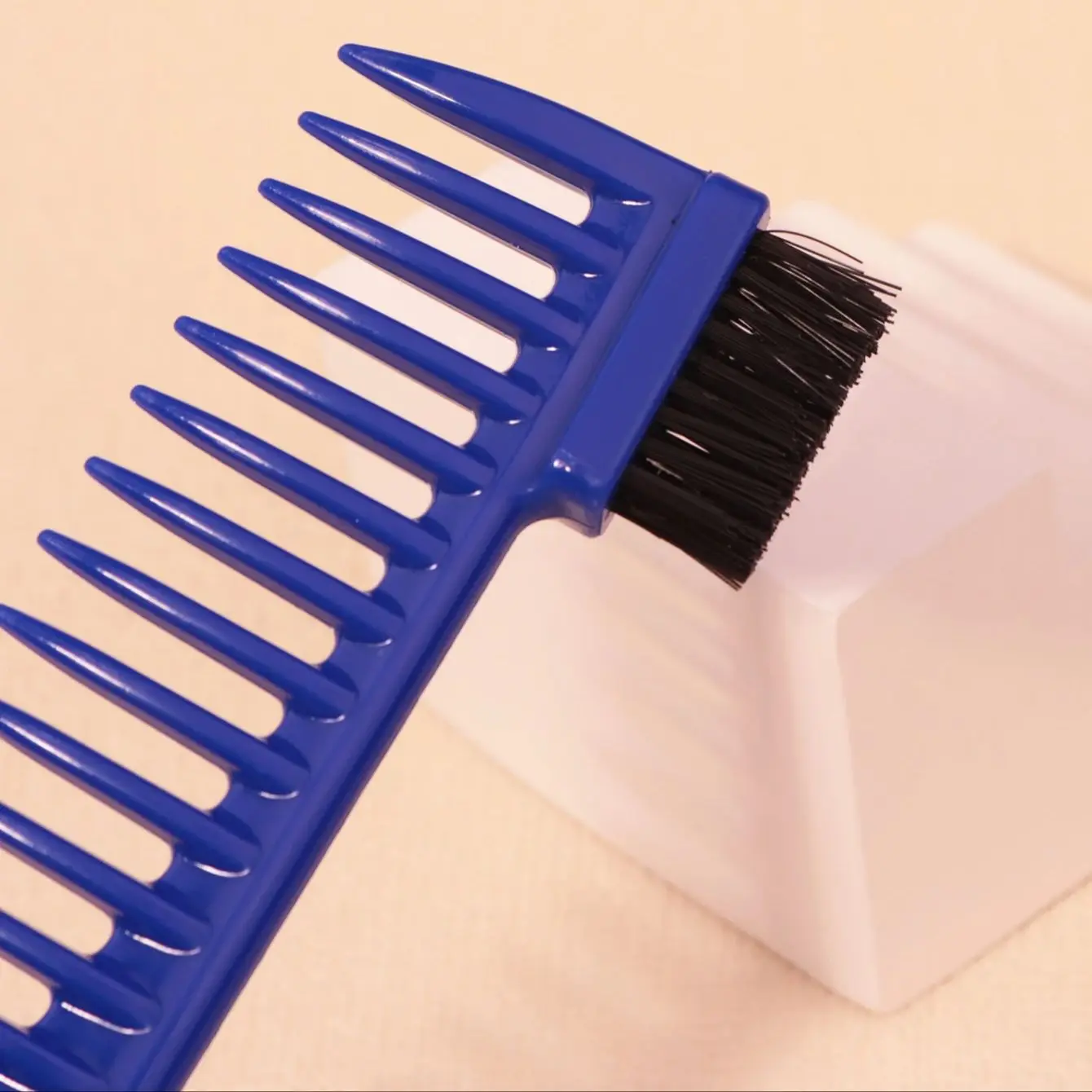 Peigne d'épilation multifonctionnel à dents larges, design innovant, avec brosse en nylon spécial pour perruques de vrais cheveux