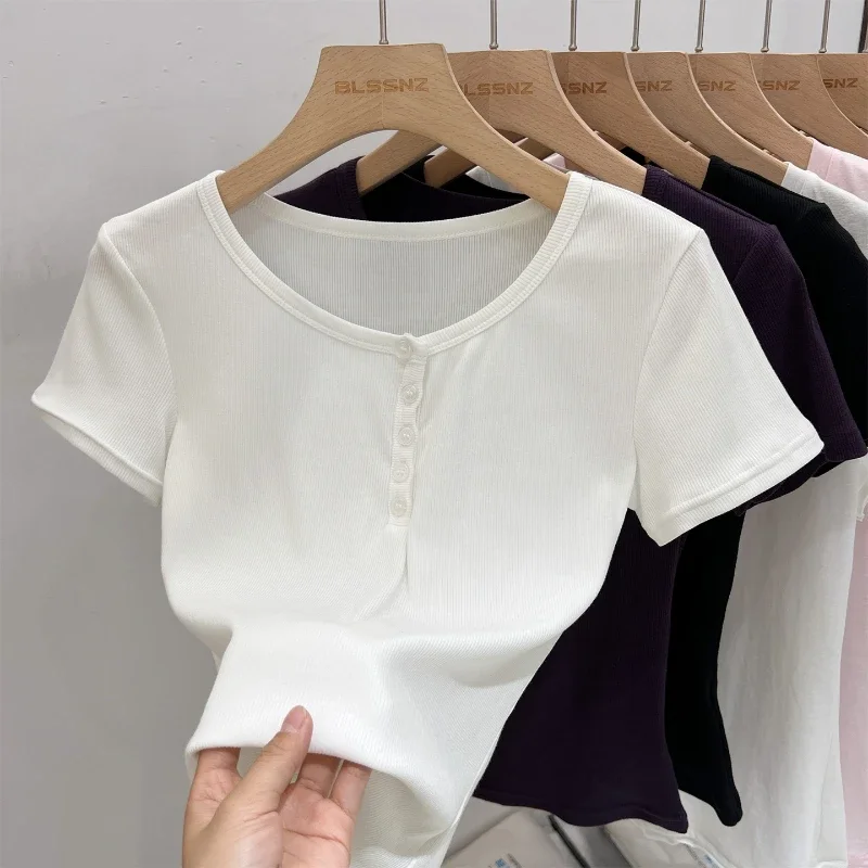 

Женский топ с короткими рукавами 2025, корейский стиль, футболки Y2k, женская футболка с v-образным вырезом, однотонная футболка на пуговицах, одежда, топы в рубчик, тонкая футболка