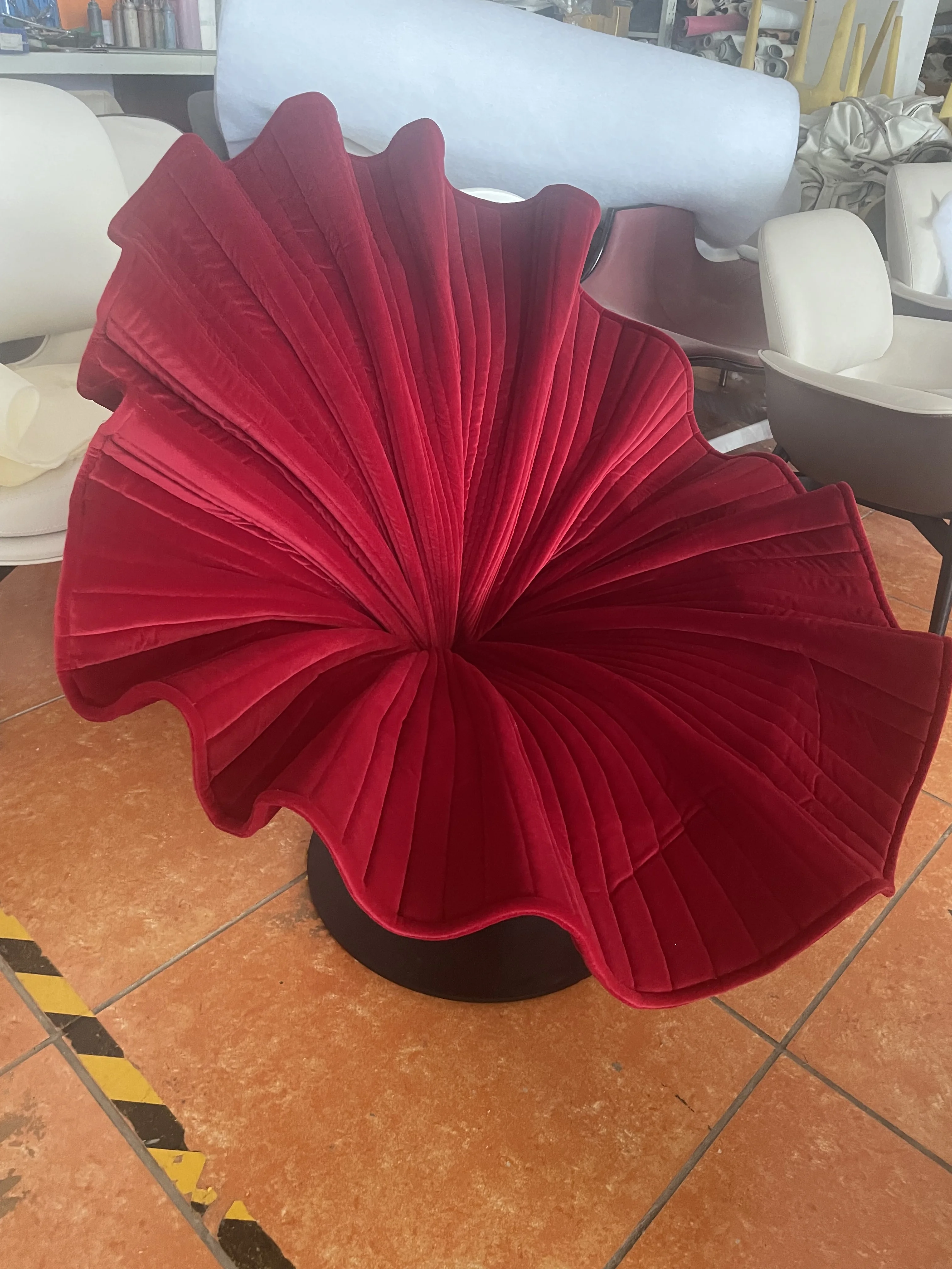 Sala de estar moderna, sala de estar, poltronas giratórias de flores