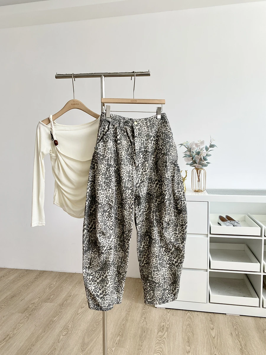 

Retro American Style Leopard Print Wide Leg Jeans Loose Fit High Waist Denim Pants for Women Autumn 2025 Spicy Girl Trend