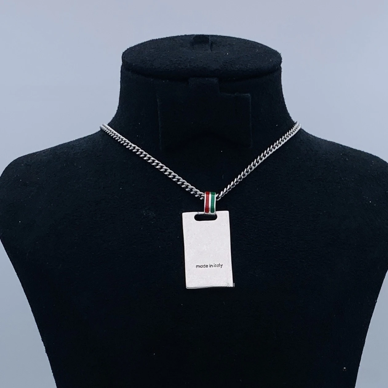 

Simple Fashion Classic Style New Necklace Women 2025